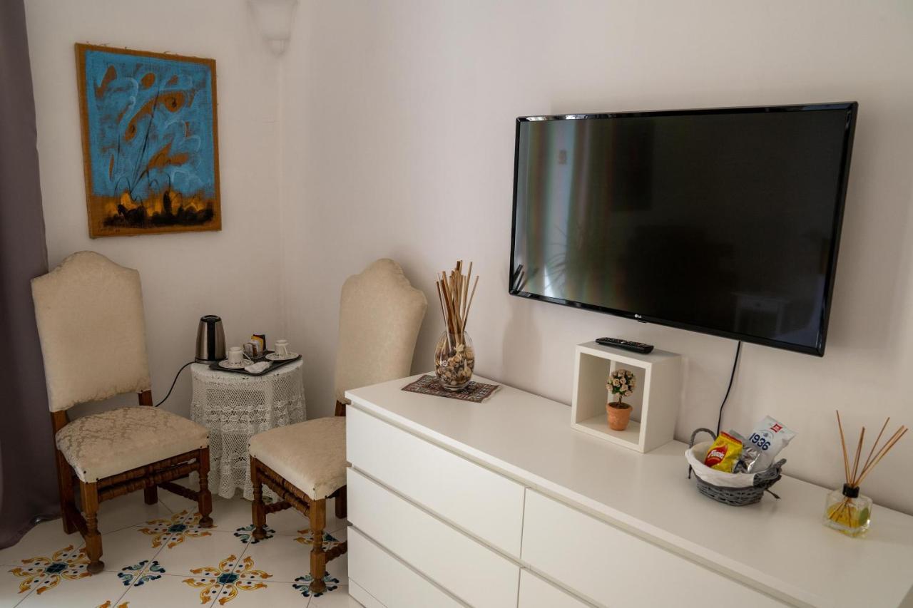 Le Stanze Di Sissi - Luxury Suites Naples Extérieur photo
